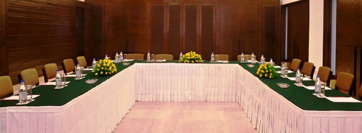 147/Trident - Agra 04.jpg